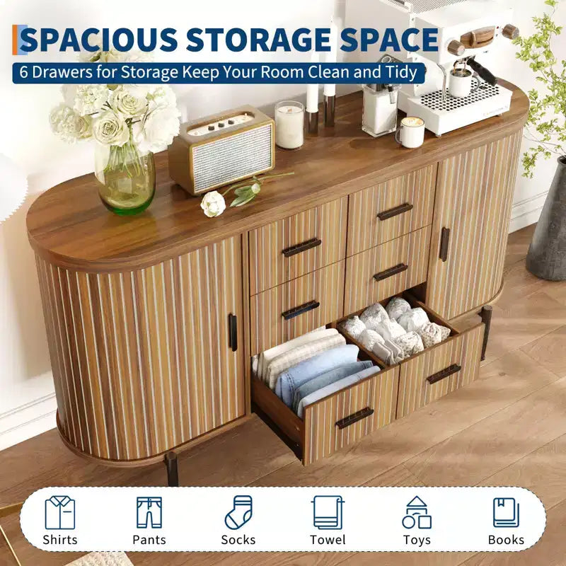 Mobile credenza a buffet scanalato con cassetti multipli e ante scorrevoli per soggiorno e sala da pranzo