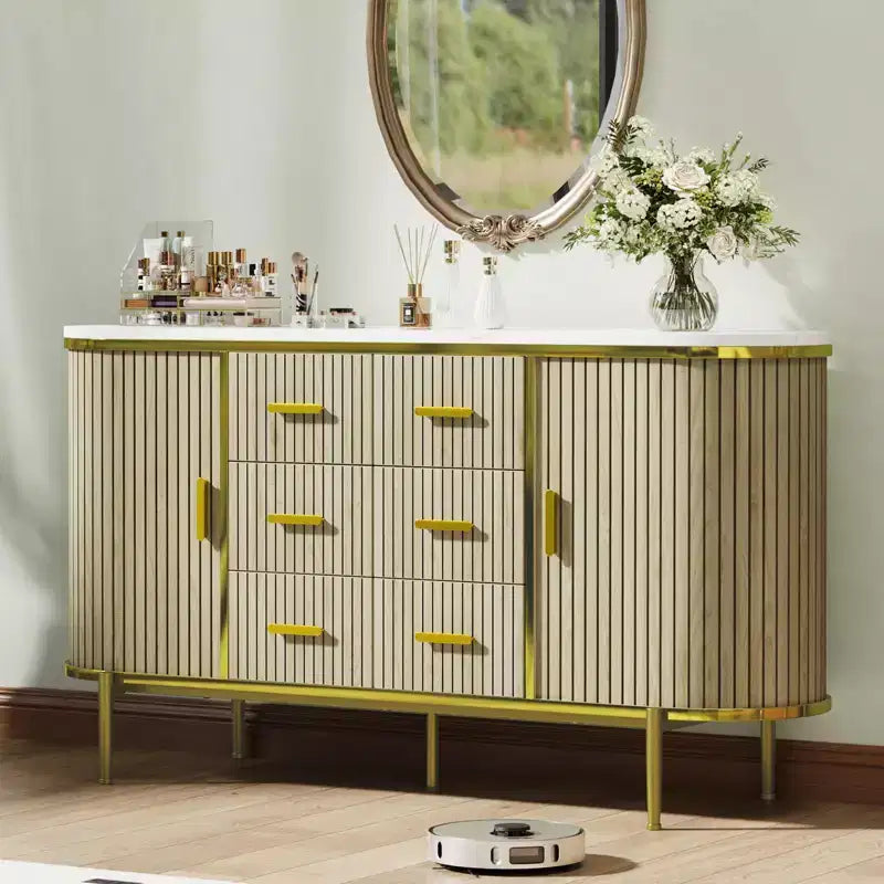 Mobile credenza a buffet scanalato con cassetti multipli e ante scorrevoli per soggiorno e sala da pranzo