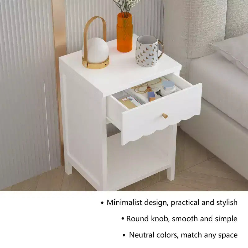 Comodino moderno bianco con cassetto e ripiano aperto, tavolino da notte con bordo smerlato per camera da letto, grazioso tavolino minimalista per la camera dei bambini o la camera delle ragazze