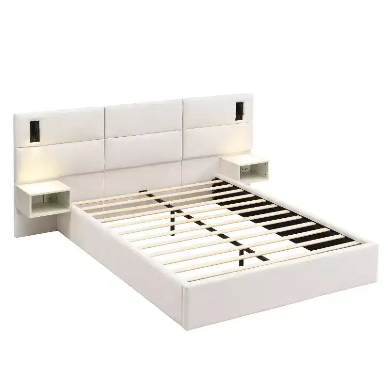Letto imbottito con piattaforma in ciniglia legno Lili con testiera e lampada da lettura