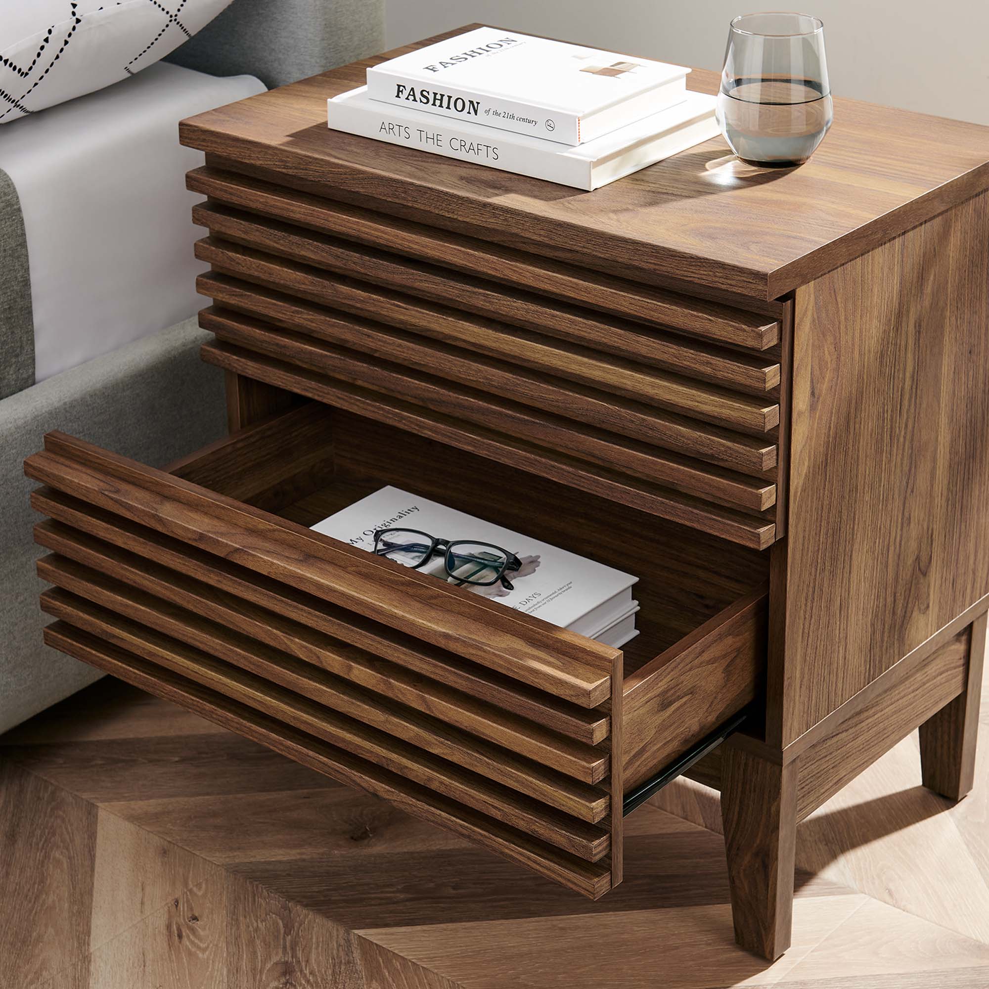 Comodino a 2 cassetti con laminato venato color carbone, stile metà secolo
