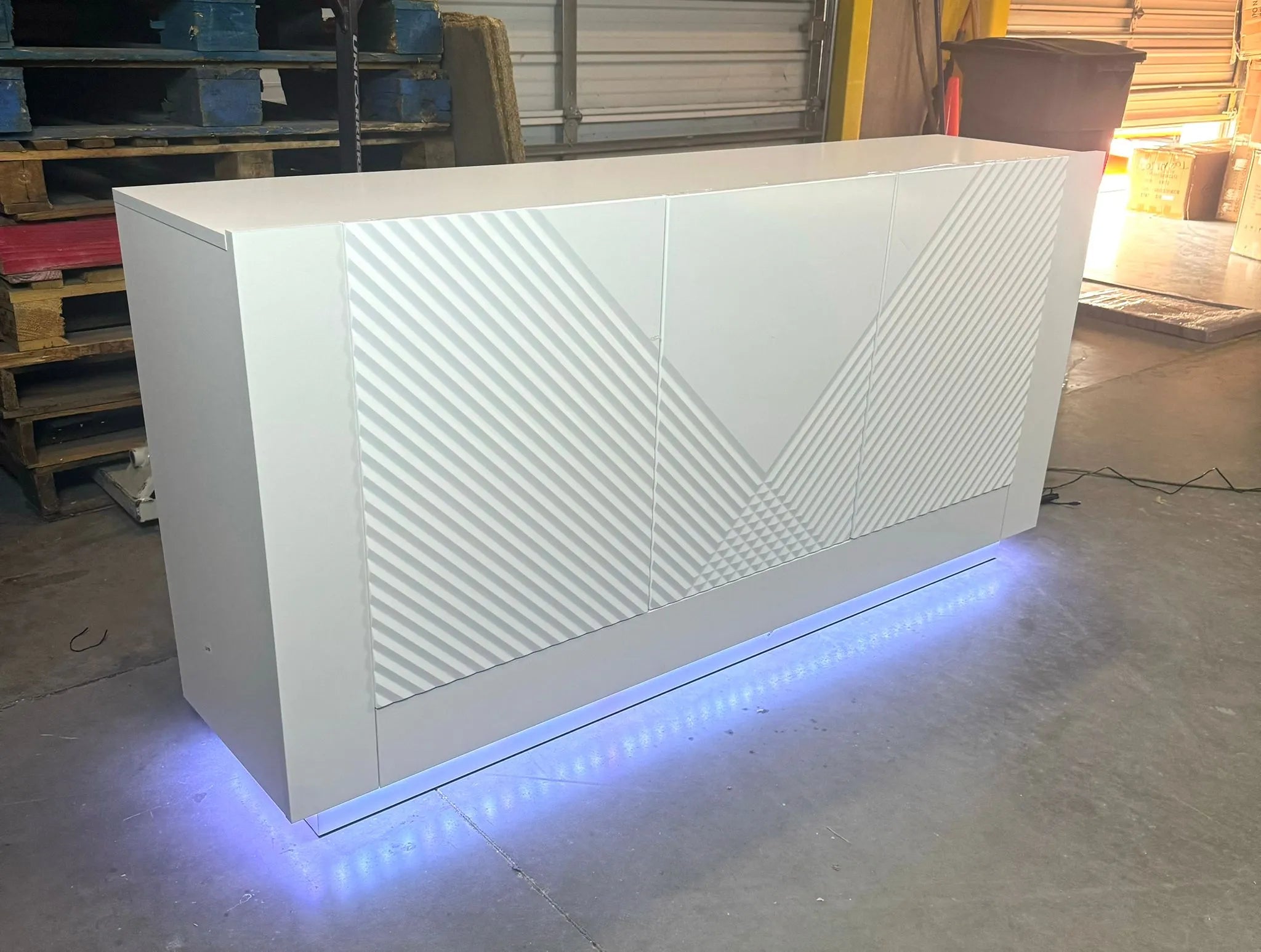 Credenza Madia Laccata Bianca con Luci LED